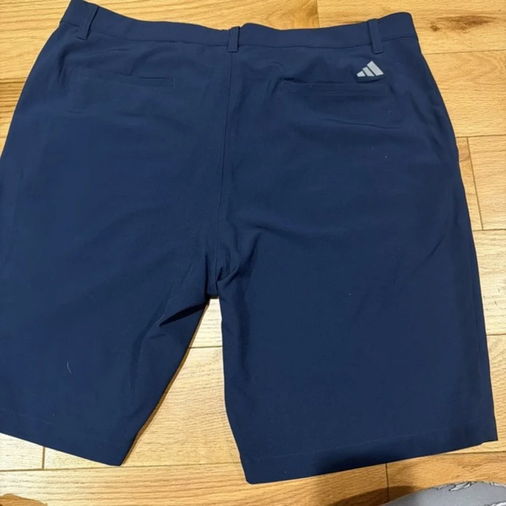 Adidas Premium Men's Modern Lt. Weight  Golf Shorts Navy 38  4 Pockets‎ 4040